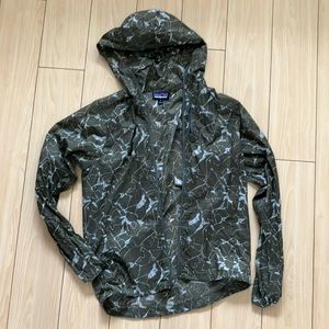 patagonia houdini windbreaker